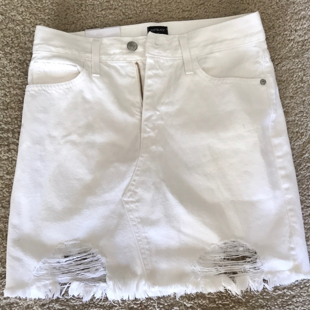 White mini skirt size XS